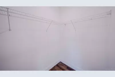 68 Spruce Street, Hicksville, NY 11801 - Photo 35