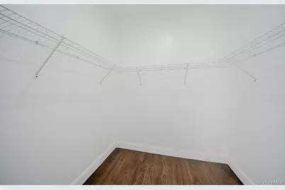 68 Spruce Street, Hicksville, NY 11801 - Photo 19