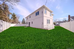 68 Spruce St, Hicksville, NY 11801 - Photo 39