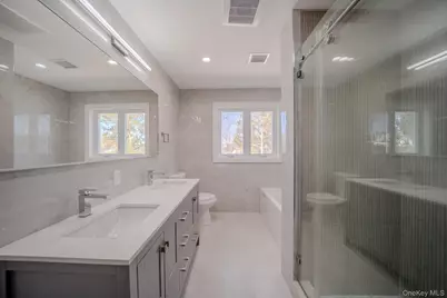 68 Spruce Street, Hicksville, NY 11801 - Photo 25