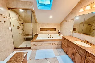 10 Hazelwood Ct, Jericho, NY 11753 - Photo 15