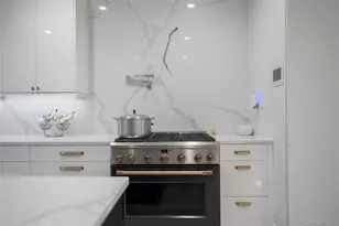 570 Bedford Ave, Brooklyn, NY 11249 - Photo 37