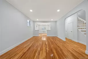 1150 E 214th St, Bronx, NY 10469 - Photo 9