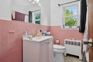 58 Sudbury Ln, Westbury, NY 11590 - Photo 17