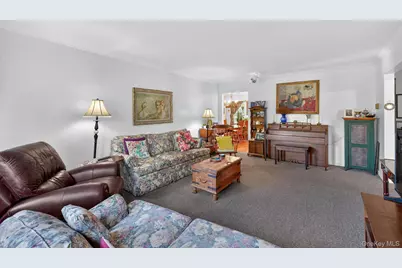 58 Sudbury Lane, Westbury, NY 11590 - Photo 3