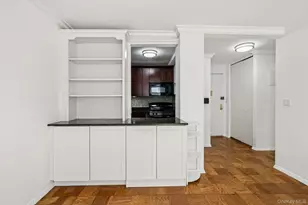 16 Lake St, White Plains, NY 10603 - Photo 3