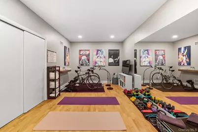 94 Holland Place, Hartsdale, NY 10530 - Photo 31