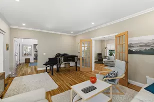 94 Holland Pl, Hartsdale, NY 10530 - Photo 13