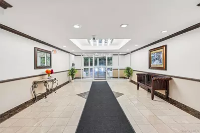 2035 Central Park Avenue #1K, Yonkers, NY 10710 - Photo 3