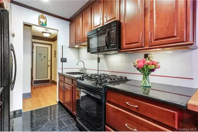 10 Nosband Avenue #1C, White Plains, NY 10605 - Photo 5