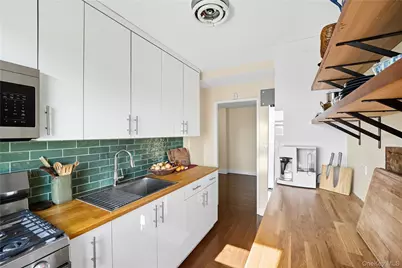 21-20 33rd Road #15C, Astoria, NY 11106 - Photo 5