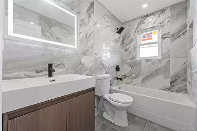 258-10 147 Road, Rosedale, NY 11422 - Photo 17