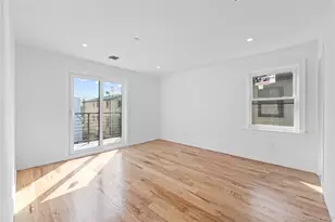 258-10 147 Rd, Rosedale, NY 11422 - Photo 19