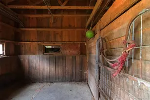 929 Centre Rd, Rhinebeck, NY 12580 - Photo 29