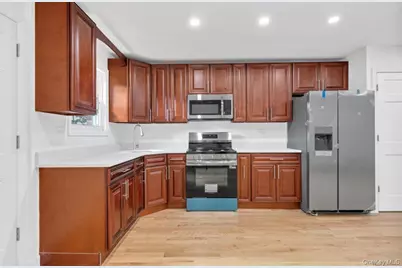 2445 Lurting Avenue, Bronx, NY 10469 - Photo 9