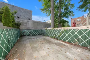 2445 Lurting Ave, Bronx, NY 10469 - Photo 17
