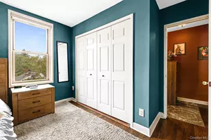 67-25 Clyde St, Forest Hills, NY 11375 - Photo 21