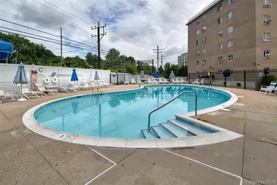 480 Halstead Avenue #4V, Harrison, NY 10528 - Photo 15