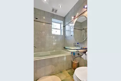 82 W End Avenue, Brooklyn, NY 11235 - Photo 31