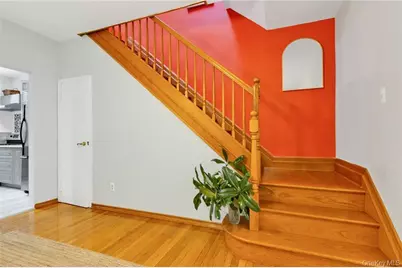 82 W End Avenue, Brooklyn, NY 11235 - Photo 7