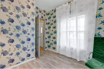 82 W End Avenue, Brooklyn, NY 11235 - Photo 41