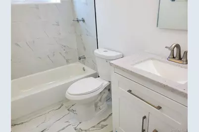 31 W Marine Avenue, Lindenhurst, NY 11757 - Photo 11