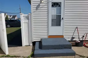 31 W Marine Ave, Lindenhurst, NY 11757 - Photo 23