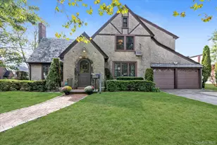 37 Massachusetts Blvd, Floral Park, NY 11001 - Photo 1