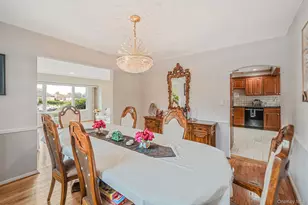 7 Wilbur Ln, Roosevelt, NY 11575 - Photo 15