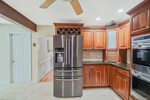 7 Wilbur Ln, Roosevelt, NY 11575 - Photo 19