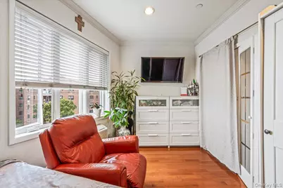 14906 Northern Boulevard #504, Flushing, NY 11354 - Photo 9