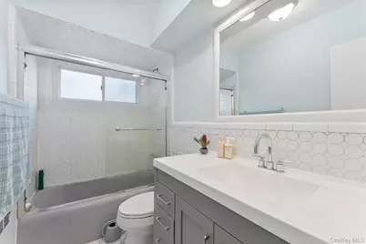 174 Delaware Avenue, Freeport, NY 11520 - Photo 13