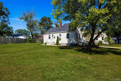 49 Elizabeth Street, Roosevelt, NY 11575 - Photo 17