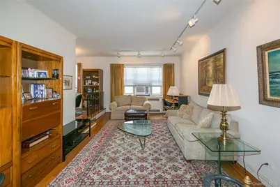 77-15 113 Street #6L, Forest Hills, NY 11375 - Photo 11