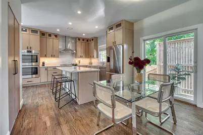 980 Manhanset Avenue, Greenport, NY 11944 - Photo 11