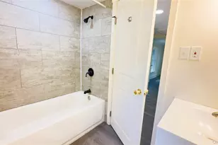 8 Marie Rd, Highland, NY 12528 - Photo 9