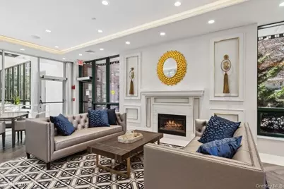 100 Hilton Avenue #907, Garden City, NY 11530 - Photo 31