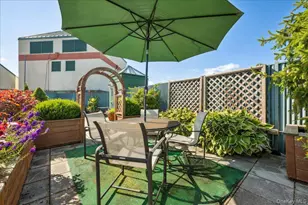 100 Hilton Ave, Garden City, NY 11530 - Photo 27