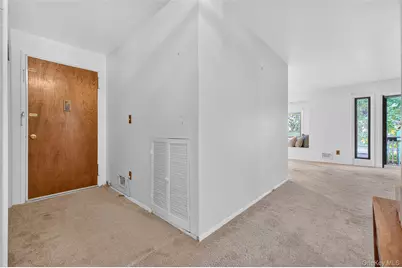 45 Jefferson Oval #D, Yorktown Heights, NY 10598 - Photo 3