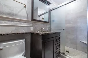 25 Atkinson Rd, Rockville Centre, NY 11570 - Photo 27