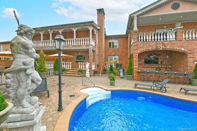 87-07 158th Avenue, Howard Beach, NY 11414 - Photo 45