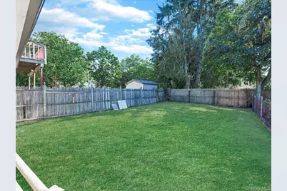 36 S 5th Avenue, Brentwood, NY 11717 - Photo 23