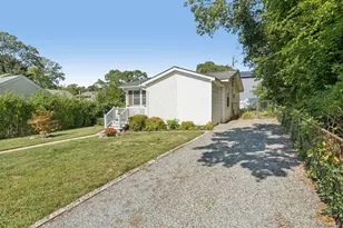 187 N Huron St, Ronkonkoma, NY 11779 - Photo 25