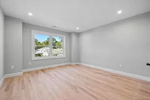 2282 Sycamore Pl, Merrick, NY 11566 - Photo 19