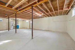 2282 Sycamore Pl, Merrick, NY 11566 - Photo 23