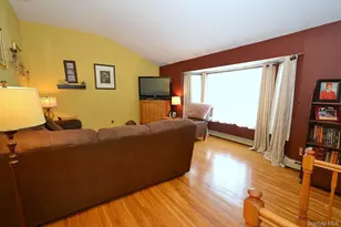 11 Barkley Ln, Nesconset, NY 11767 - Photo 15