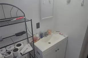 31 Perry St, Brentwood, NY 11717 - Photo 15