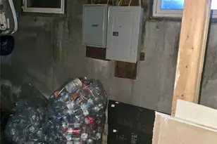 31 Perry St, Brentwood, NY 11717 - Photo 23