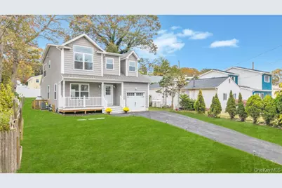 33 Rosemont Avenue, Farmingville, NY 11738 - Photo 3