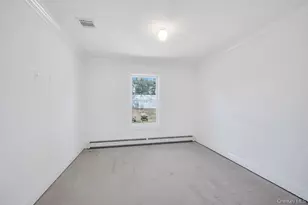 33 Rosemont Ave, Farmingville, NY 11738 - Photo 19